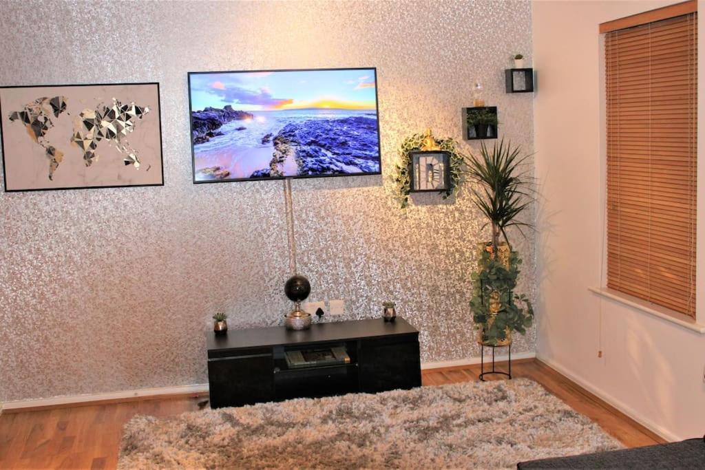 Lovely Modern Apartment Close To Town Centre Lexden Luaran gambar